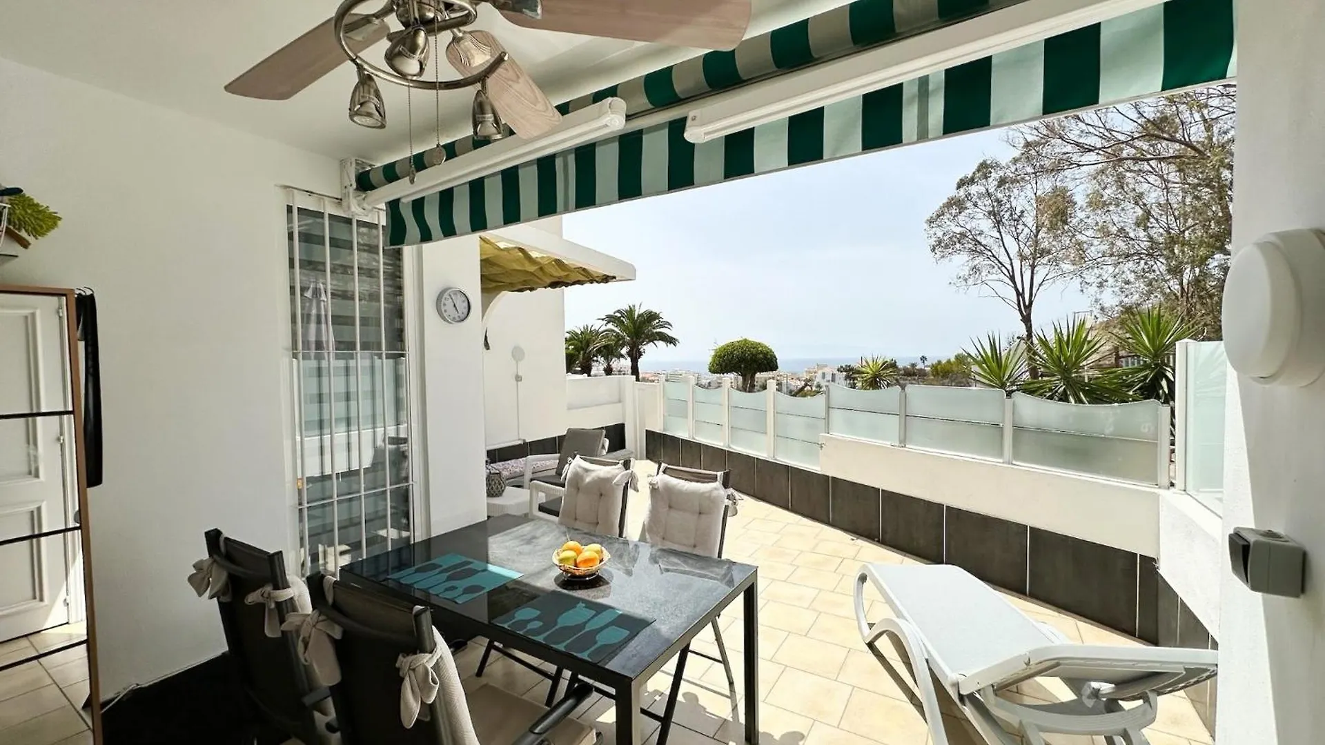 Relaxing Ocean View, Spacious Art Apartment With Large Terrace, Near Best Costa Adeje Beaches