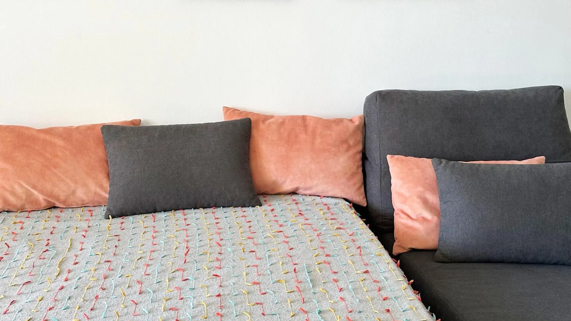 Relaxing Ocean View, Spacious Art Apartment With Large Terrace, Near Best Costa Adeje Beaches
